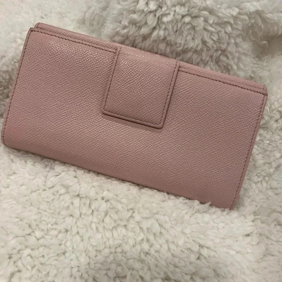 BVLGARI Logo clip Bifold Long Wallet Leather
Color: pink - Picture 4 of 12